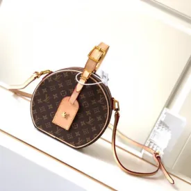 Designer Handbags - LOV - 5987