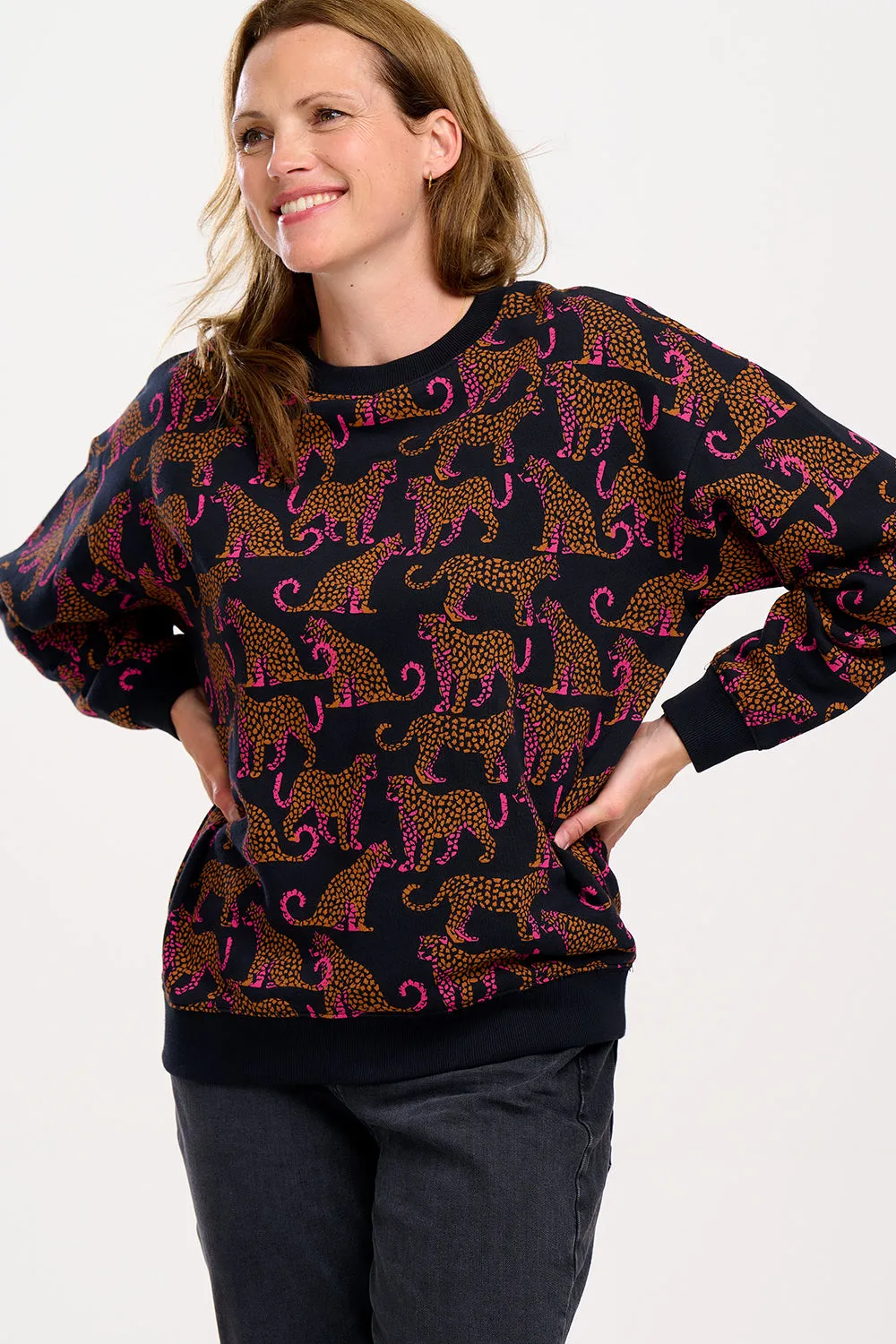 Eadie Relaxed Sweatshirt - Black, Leopard Spots