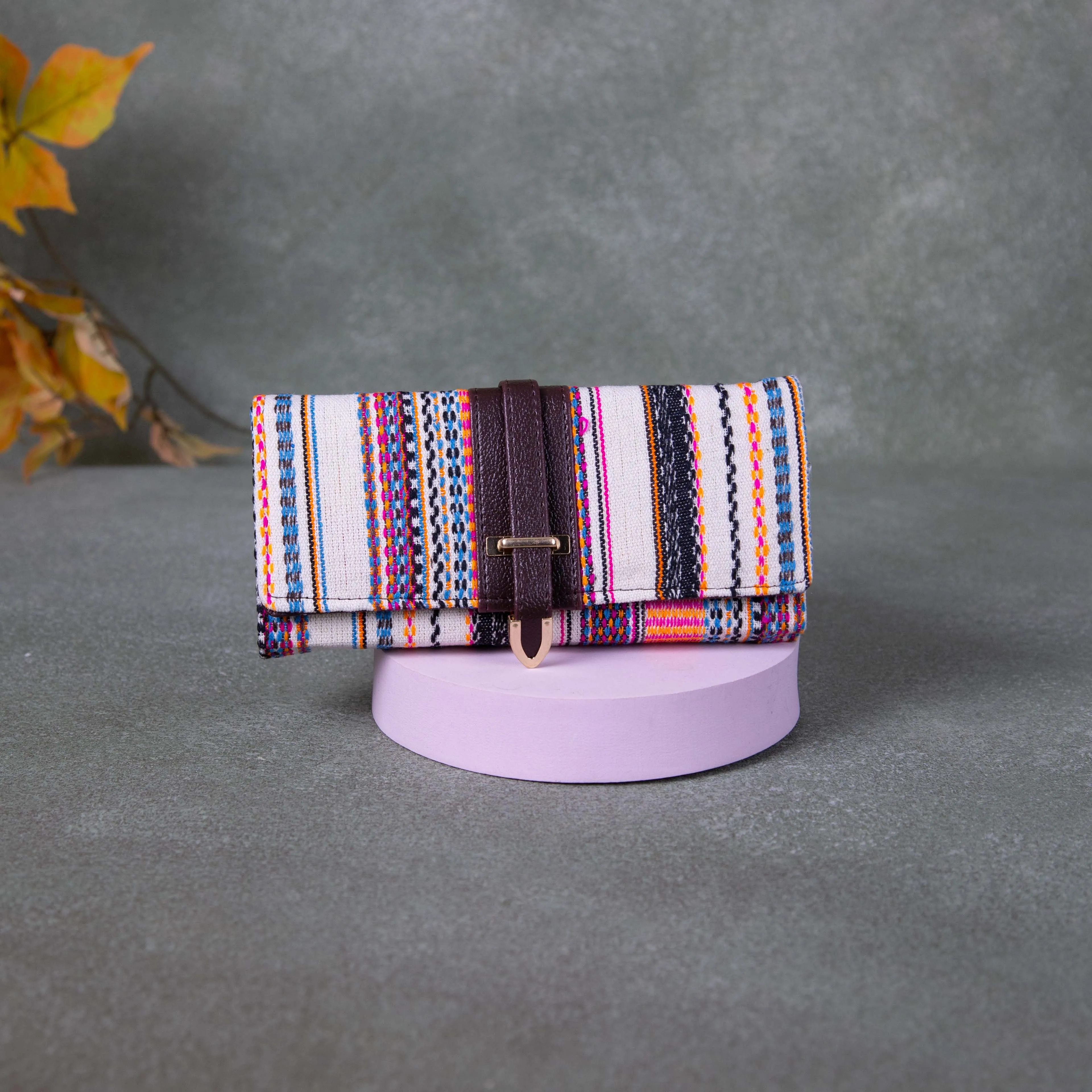 Handmade Wallets - Classic White with Black Colour Zig Zag Design