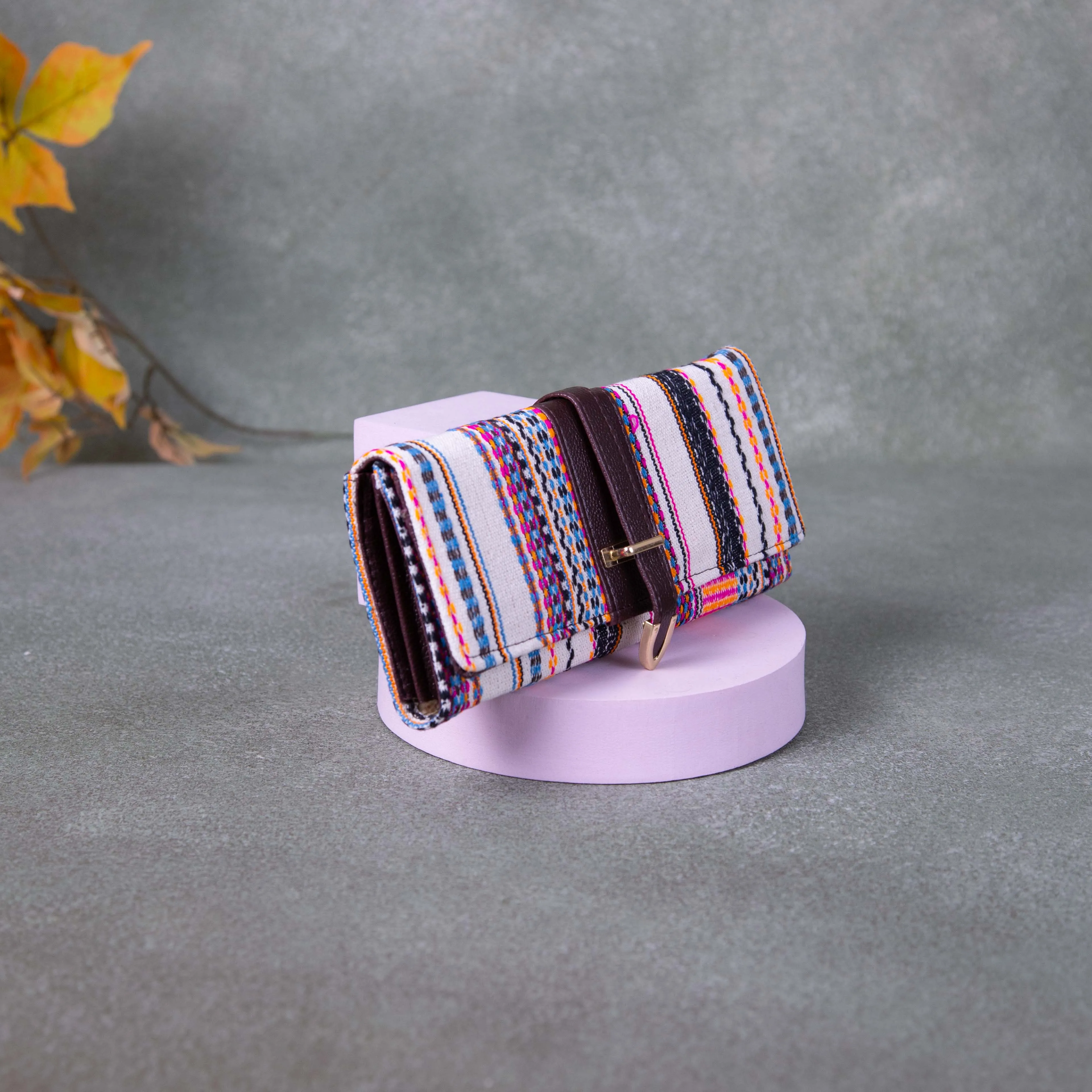 Handmade Wallets - Classic White with Black Colour Zig Zag Design